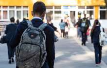 Қазақша өлең: Ғабиден Қожахмет (Жас ұстазға тілек)