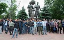 Мәжіліс спикері наразылық білдірушілерді диалог жасауға шақырды