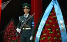 Алматыда халқы Кәрім Мәсімовтің әкесін соңғы сапарға шығарып салды