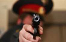 Тәртіп бұзушыны ұстамақ болған полицей өзін атып алды