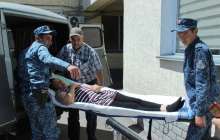 Қатерлі ісікке шалдыққан сотталушыны онкология орталығына апарды