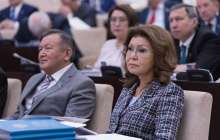 "Бас иеміз" Дариға Назарбаева қаза болған полицейдің отбасына көңіл айтты