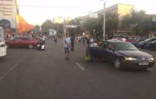 Алматыда тәртіп бұзған жүргізуші полицейді 200 метрге сүйреп әкетті