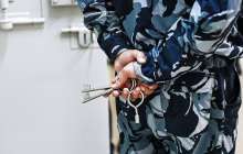 Тоқаев Құрбан айт қарсаңында журналист пен қоғам белсендісіне кешірім берді