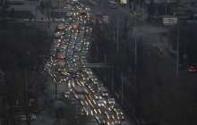 Алматыда баласын жетектеген әйелді көлік қағып кетті, полиция іс қозғады