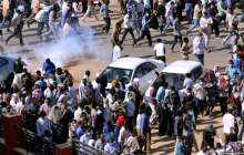 Суданда мыңдаған адам президент отставкасын талап етті