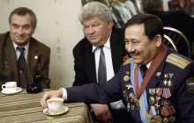 Талғат Мұсабаевтың өмірбаяны: отбасы, ғарышқа сапары мен қызметтері