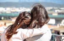 Анасына көмектеспек болған әйел ойламаған жерден байып кетті