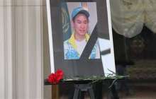 Ішкі істер министрі Денис Тенді қайтыс болғаннан кейін марапаттады