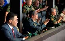 Тоқаев Арыстағы жарылысқа байланысты экс-министрді Қарулы күштер қатарынан шығарды