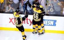 Хоккейші қарсыласының жоғалтқан тісін тауып берді