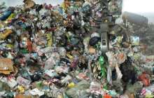 Жас отбасы 6 миллион теңге ақша салынған пакетті байқаусызда қоқысқа тастаған