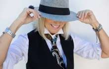 ​Ер адам болып киініп, қоқан-лоққы көрсеткен бойжеткен түрмеге жабылды