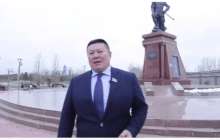 "Алпамыс" жырын жатқа айтқан Бақытбек Смағұл жұртты таңырқатты (видео)