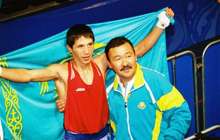 "Ұлт қаһарманына айналды". Шетелдік басылым Бекзат Саттархановты еске алды