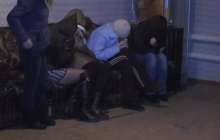 Сағаты екі мың. Жас қыздарды жезөкшелікке салғандар ұсталды