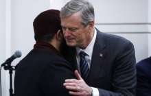 Американский губернатор принял участие в мусульманской молитве