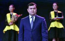 Жеңіс Қасымбектің өмірбаяны