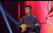 Домбырамен қазақтың әнін шырқаған жапон көпшілікті тәнті етті (ВИДЕО)