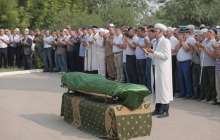 Жезқазғанда браконьерлер қолынан қаза тапқан қорықшыны жерледі