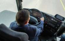 Алматыда екі адам автобус жүргізушісін соққыға жықты