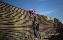 Заңсыз мигранттар көші тоқтамаса, Мексика тауарларына салық саламыз