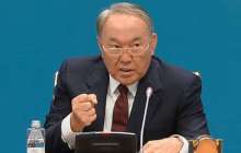 Назарбаев ҚР Парламенті Мәжілісінің отырысына қатысуда