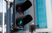 Алматыда бағдаршамдар ауыстырылып жатыр: әкімдік түсініктеме берді