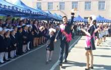 Жылда 15 мектебін жапсақ, орыс мектептерінен 100 жылда құтыламыз...