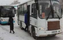 Ақтөбеде оқушы автобустан құлап, қолын сындырған