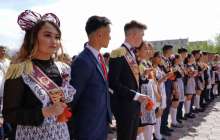 елордалық түлектер әкімнің келуіне қалай дайындалды