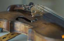 Бағдат Әбілханов көне скрипкасы туралы айтып берді