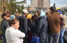 Нұр-Сұлтанда "заңсыз салынған" саяжай тұрғындары әкімдікке келді