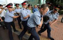 PEN International Қазақстан полициясының наразыларды күштеп ұстауын сынады