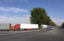 Қазақстанға кірмек болған жүк көліктері қайта бөгеле бастады