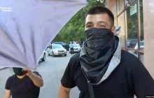 Қолшатырлы адамдардың тілшілерге кедергісін министрлер "байқамаған"