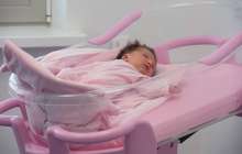 Автобуста дүниеге келген қыз 18 жасқа дейін қоғамдық көлікпен тегін жүреді