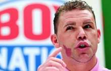 Әлем чемпионы Қазақстанға келіп, мәлімдеме жасады