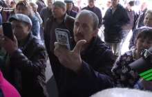 "Жалақы алмаған" жүздеген жұмысшы наразылық білдірді