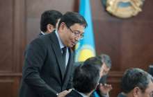 Досаев банктің "қара тізіміне" енгендер неден құр қалатынын айтты