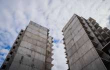 Елордада 2004 жылы тұрғызылған тұрғын үй бұзылып жатыр