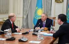 Трамп Назарбаевқа "билікті бейбіт жолмен тапсырғаны үшін алғыс айтты"