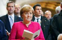 Германия канцлері Ангела Меркельдің ұшағын көлік қағып кетті