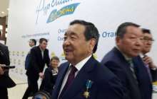 Жақсылық Үшкемпіров: отбасы, балалары, кәсібі