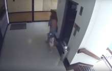 Әйел құлап бара жатқан баласының аяғынан ұстап қалды – таңғажайып видео