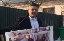 Шыңжаңдағы туыстарының хабарсыз кеткенін айтқан тұрғын Қытай консулдығы алдында пикет өткізді