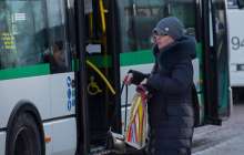 Нұр-Сұлтанда автобус үш көлікпен соқтығысты