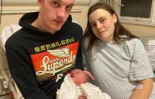 Жүкті екенін білмеген 18 жастағы ару дәретханада босанып қалды