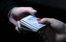 27 000 $: Алматыда полицей қылмыстық істі тоқтатқаны үшін пара алған