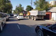 коммуналдық қызметте істейтін жұмысшыны көлік қағып кетті